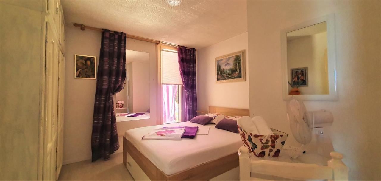 Beach House Starigrad Paklenica Esterno foto