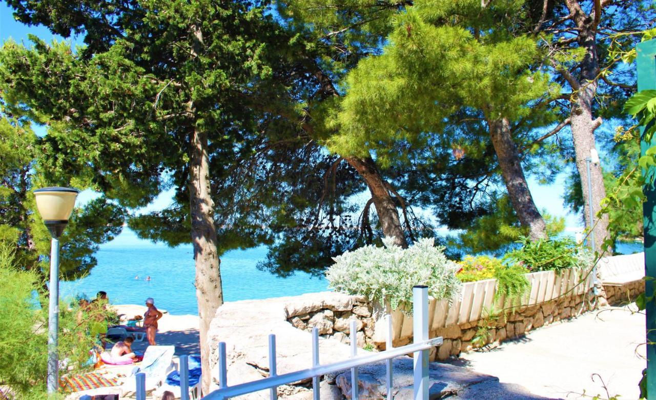 Beach House Starigrad Paklenica Esterno foto