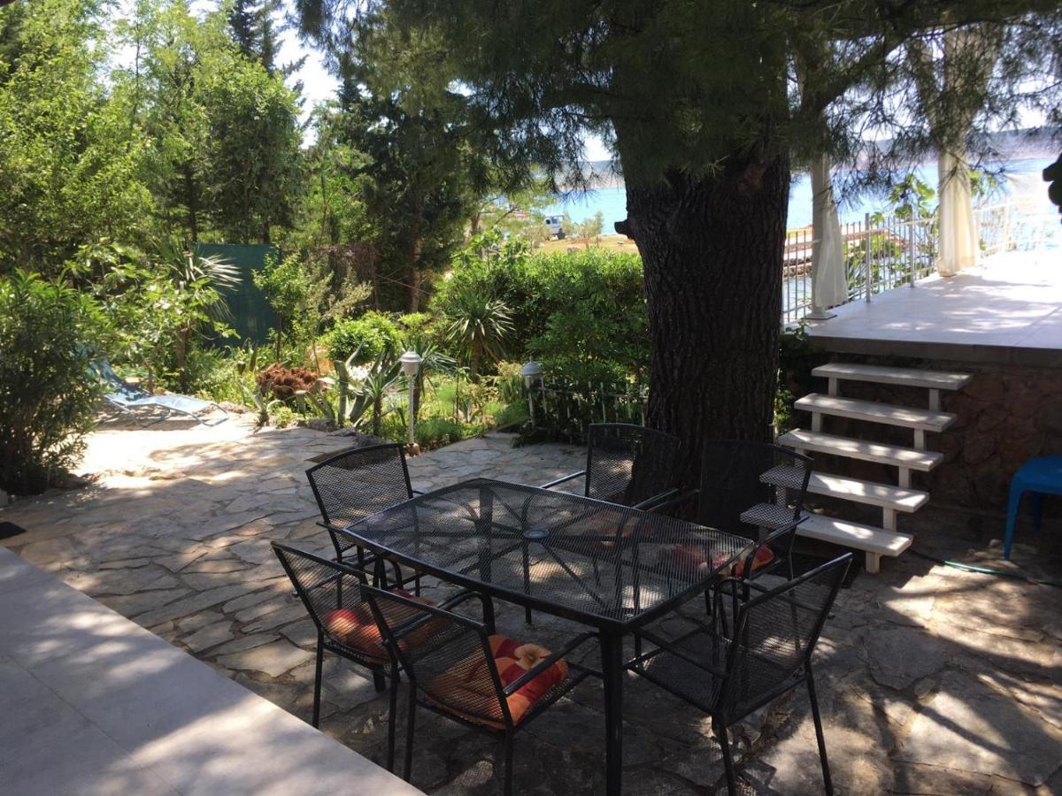 Beach House Starigrad Paklenica Esterno foto